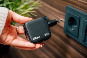 Ładowarka Verbatim Mini GaN 65W 2xUSB-C PD/1x USB-A QC adapter UE/UK/USA czarny (30238) 12