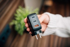 Ładowarka Verbatim Mini GaN 65W 2xUSB-C PD/1x USB-A QC adapter UE/UK/USA czarny (30238) 10