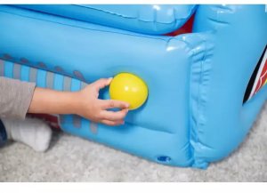 Bestway 93577 Fisher-Price Dmuchany Samochód z piłkami 1.17m x 76cm x 61cm 5