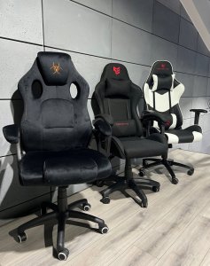 Fotel Lugano Fotel obrotowy do biurka CARRERA M ALCANTARA BLACK STAR 16