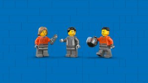 LEGO City Ciężarówka F1® z bolidem Audi F1® (60493) 6