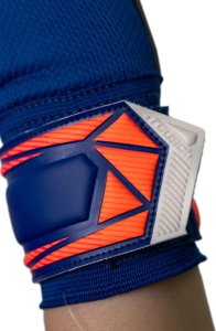 Reusch Rękawice bramkarskie Reusch Attrakt Infinity Evolution NC Junior niebiesko-czarne 5672725 4127 7 7