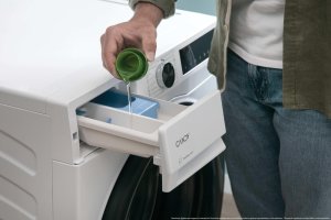 Pralka Candy Candy BWR495BL8S 11