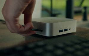 Komputer GEEKOM Mini PC GEEKOM A8 Ryzen 9 8945HS 32GB + 1TB + Win11 Pro 12