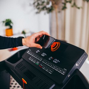 Bieżnia HMS TERRUN275 BIEŻNIA DOMOWA Z DWUKIERUNKOWĄ REGULACJĄ KĄTA NACHYLENIA HMS 8