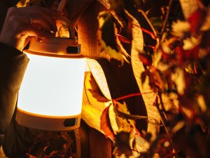 Tracer Lampa kempingowa z panelem solarnym 2 w 1 Tracer Ulight 29