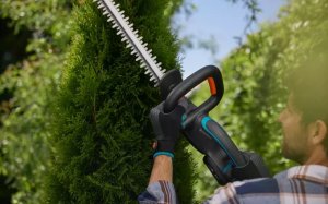 Gardena Gardena 14735-20 urządzenie elektryczne do strzyżenia żywopłotów Podwójne ostrze 124 W 2,56 kg 5