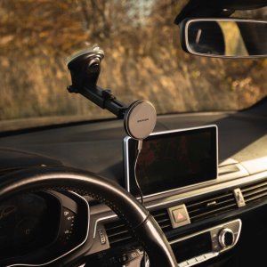 SpaceCase Uchwyt samochodowy z ładowarką indukcyjną do Magsafe na szybę SPACECASE Car Holder MagCharge WM12B Czarny 14