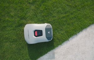 Robot koszący Anthbot Genie 800 (1500 m2), rtk + kamera 15