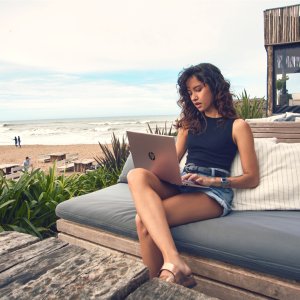 Laptop HP Laptop HP 15-fc0146dx / C0CL9UA / Ryzen 5 / 8GB / 512GB / AMD Radeon / FullHD / Dotyk / Win 11 / Srebrny 9