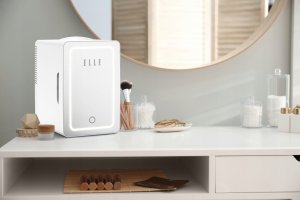 Lodówka turystyczna Elle Mini lodówka z lusterkiem do makijażu LED ELLE 6L biała 3