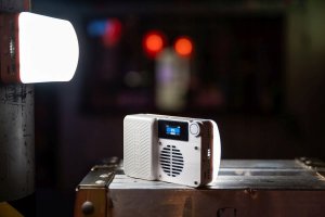 Naświetlacz Aputure amaran Ace 25c (White) 11