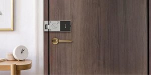 Ezviz Inteligentny zamek drzwiowy EZVIZ, IP65, Wi-Fi 2.4GHz, z hasłem, RFID, z odciskiem palca 3