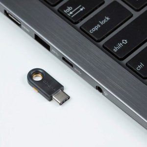 Klucz zabezpieczający bankowość U2F Yubico YubiKey 5C USB-C 9
