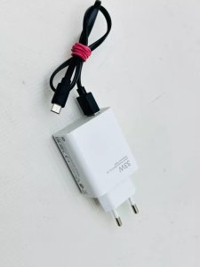 Ładowarka Xiaomi Oryginalna Ładowarka Kostka Xiaomi USB3.0 3A 33W MDY-11-EZ Quick Charge 3.0 4