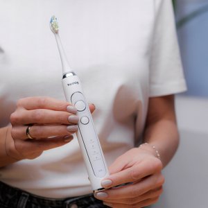 Szczoteczka SZCZOTECZKA SONICZNA DO ZĘBÓW 4 TRYBY BAZA ŁADUJĄCA + ETUI + 2 Koncówki 6