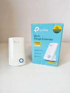 Router WZMACNIACZ SYGNAŁU WIFI TP-LINK WA850RE REPEATER WIFI Z GNIAZDEM LAN RJ45 3