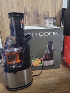 Wyciskarka wolnoobrotowa RAVEN Wyciskarka wolnoobrotowa RAVEN EWW005X 240W 0,4l 4