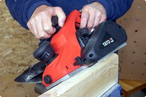 Yato YATO STRUG ELEKTRYCZNY HEBEL HEBLARKA 1300W SZEROKOŚĆ 110MM REGULACJA 8