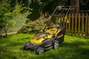 Kosiarka akumulatorowa Stanley SCMWP3701M2-QW 11