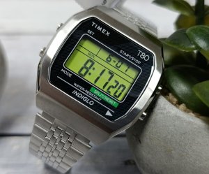 Zegarek Timex Zegarek Timex TW2V74200 T80 Retro Style Indiglo . 4