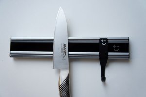 Bisbell Lustrzana listwa magnetyczna czarna 300mm 3