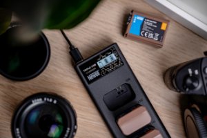 Ładowarka do aparatu Eneride Ładowarka trzykanałowa Newell CD-USB-C do akumulatorów LP-E17 do Canon 8