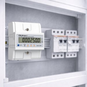 Qoltec Trójfazowy elektroniczny licznik z resetem | miernik zużycia energii na szynę DIN | 400V | 100A | LCD | LED | 4P 5