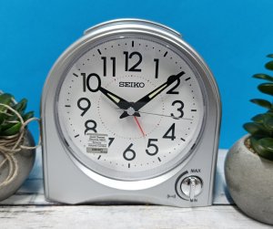Seiko Budzik SEIKO QHE204S 11,5 cm regulacja głośności . 2