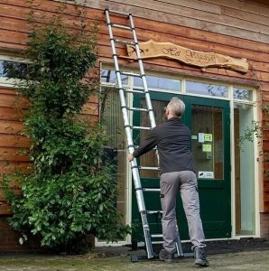 AWTools Batavia B.V. | Giraffe PRO Telescopic Ladder 3.81 m 4