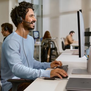 Słuchawki HP Poly Mission 425 - Mission 400 Series - Headset - On-Ear - przewodowy - aktywna redukcja hałasu - USB-C, USB-A - czarny - certyfikowany przez Zoom - certyfikowany dla Microsoft Teams - certyfikowany dla Google Meet - Works With Chromebook Cer 3