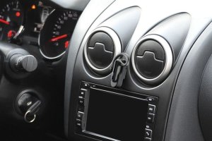 Słuchawka Bluetooth headset Cellularline CAR FLAT w tym stacja ładująca do samochodu czarny 9