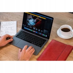 Etui Fixed Skórzane etui FIXED Oxford dla Apple MacBook Pro 14" (2021/2023/2024) czerwony 4