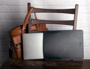 Etui Baltan Baltan Etui MacBook PRO 16" czarny 9