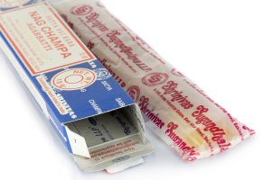 Satya Kadzidełki 15 g 12 patyczki Sai Baba Nagchampa 20 x 1 x 1 cm SATYA 8904245400477 (8904245400477) 3