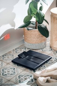 Waga łazienkowa Adler Waga łazienkowa z projektorem LCD do 180kg Czarna Adle AD 8182 8