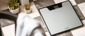 Waga łazienkowa Adler Waga łazienkowa elektroniczna szklana precyzyjna do 180kg LED srebrna 2