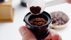 Ekspres na kapsułki PODRÓŻNY ekspres do kawy mielonej+ na kapsułki CIŚNIENIOWY 20 Bar AEROGOGO 5