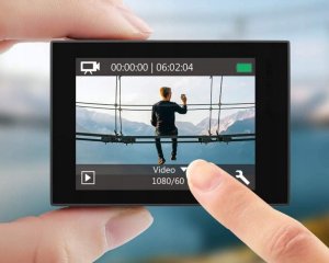 Kamera AKASO AKASO EK7000 Pro Kamera sportowa 4K 20MP EIS Podwodna 40M Karta 64GB 2