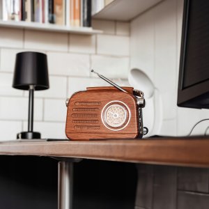 Radio Retoo Radio FM z Bluetooth / Radio FM with bluetooth CZERWONE 10