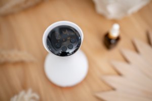 AD Accessories Masażer antycellulitowy z funkcją bańki chińskiej Humanas DermaSmooth Revive EMS - biały 20