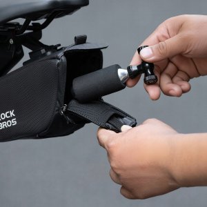 RockBros Pompka CO₂ Rockbros głowica zawór ze stopu aluminium bez naboju kompatybilna z Presta/Schrader - czarna 6