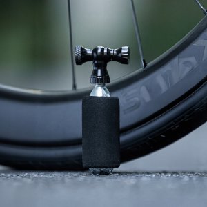 RockBros Pompka CO₂ Rockbros głowica zawór ze stopu aluminium bez naboju kompatybilna z Presta/Schrader - czarna 8