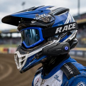 Farrot interkom motocyklowy buletooth 5.3 anc 100 km/h do 2 osób 500 m radio fm do kasku 3