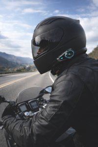 Farrot Interkom motocyklowy zestaw 2 szt Mesh 1.6km bluetooth 5.4 anc 120 km/h do 4 osób radio fm ipx7 9