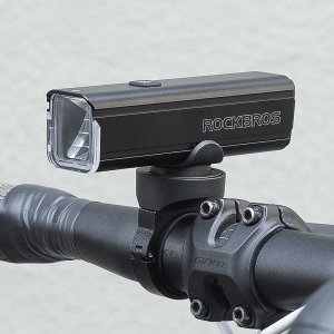 RockBros Lampka rowerowa przednia 1000 lm z kablem USB-C - USB-A - czarna Lampka rowerowa przednia 1000 lm z kablem USB-C - USB-A - czarna 7