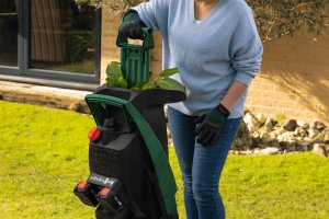 Bosch KRAJARKA UniversalShredder 2x18V-25 4