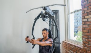 Tuff Stuff Atlas treningowy Inspire Fitness M2 Multi-Gym 75kg + stacja nóg 20