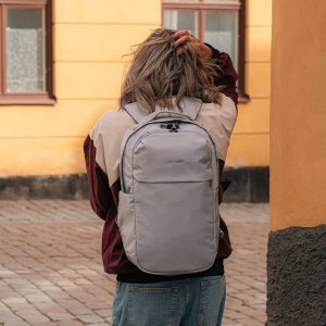 Pacsafe Pacsafe V 20L City Backpack digital grey 3