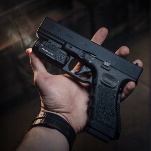 Nitecore Latarka na broń Fenix GL06 5
